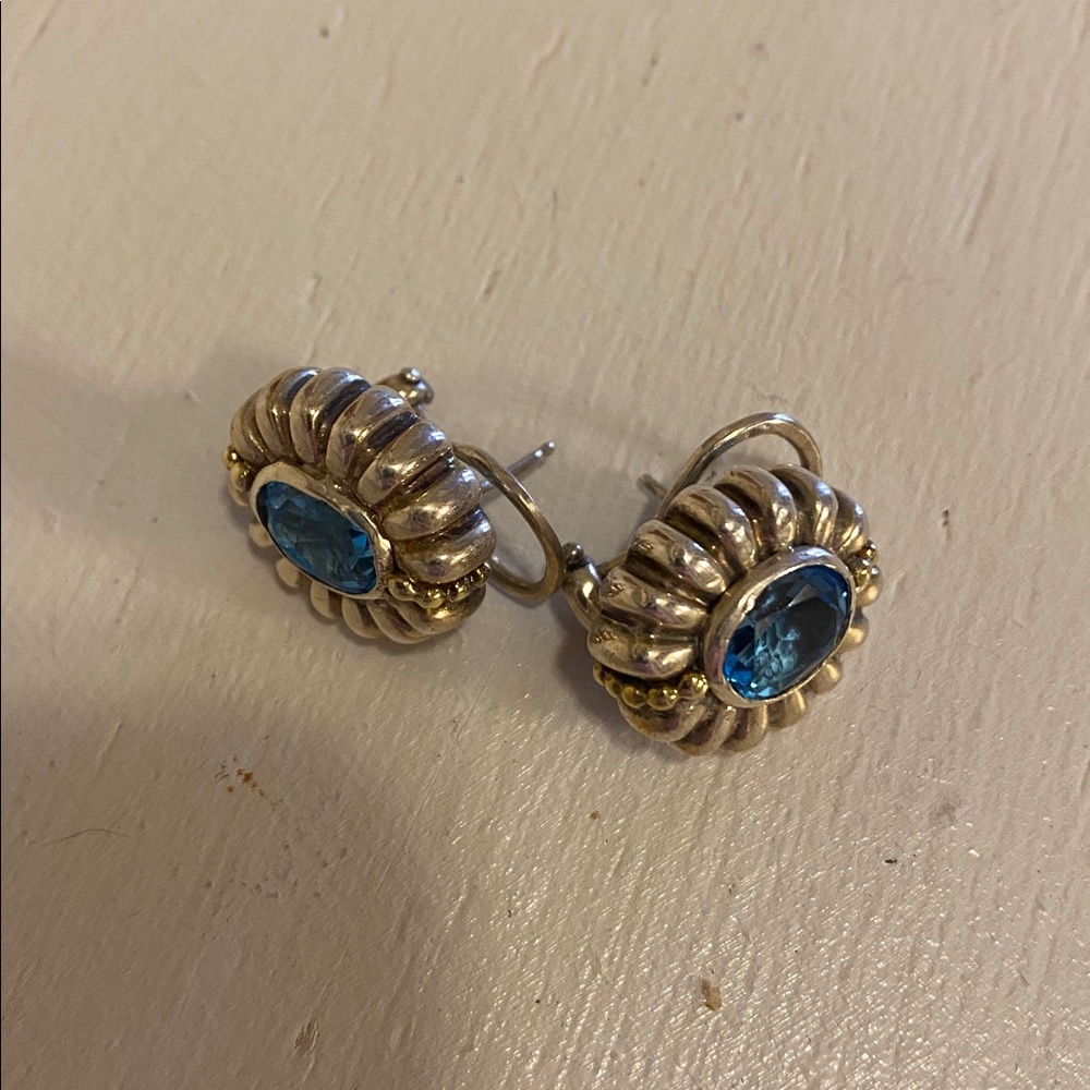 Gorgeous Authentic LAGOS Caviar earrings. Sterling Silver w/18K trim. Blue topaz - Picture 8 of 8